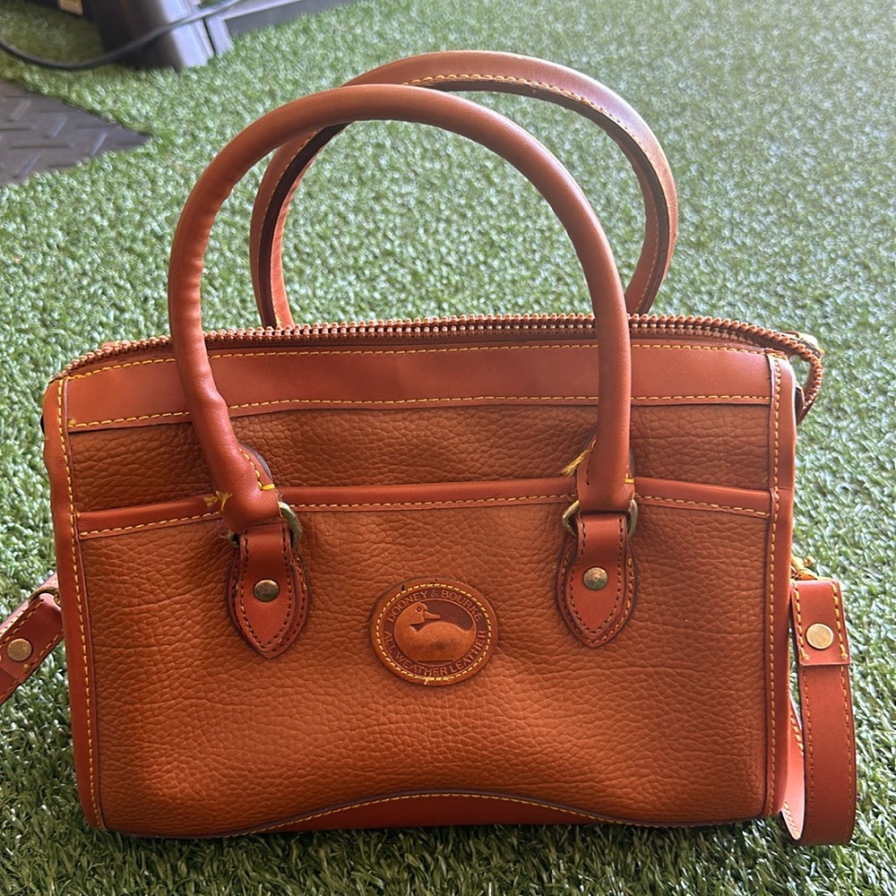 Dooney & Bourke purse